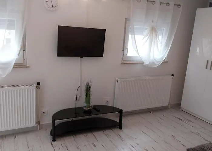 Jan 4 Apartment Pula