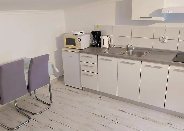 דירה Jan 4 פולה